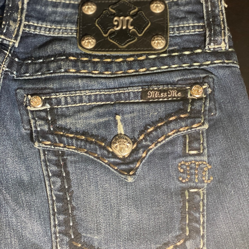 Miss Me Signature Rise Bootcut Jeans Size 29